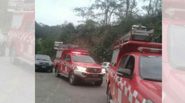 Bomberos jujeños colaboraron con el incendio que hubo en Tarija