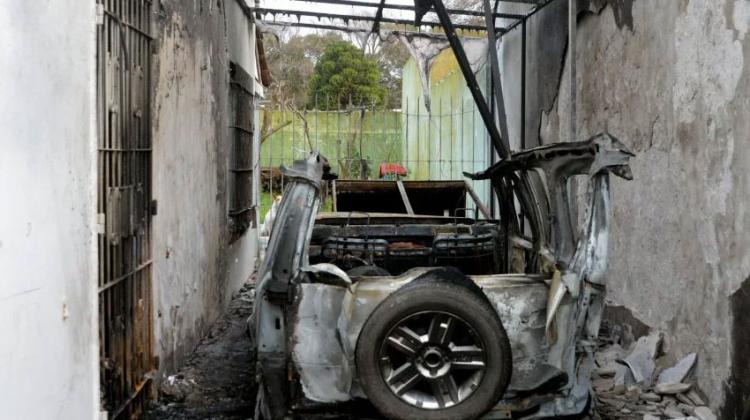 Un bombero resultó gravemente herido en una explosión