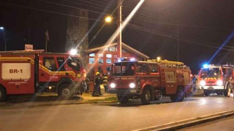 Principio de incendio en cuartel de Bomberos en Angol