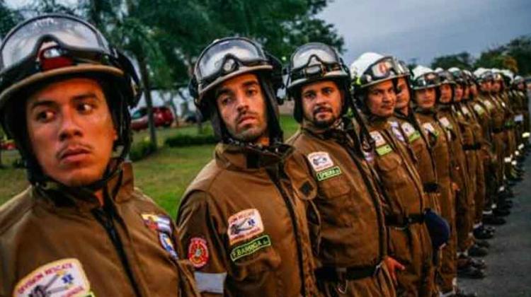 Equipos de bomberos de Guayaquil y Quito apoyarán tareas en México