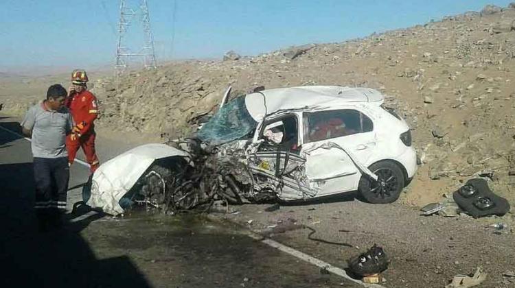 Tres bomberos de Arequipa quedaron heridos en un accidente de tránsito