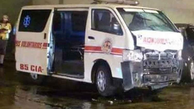 Bomberos Voluntarios pierden ambulancia a causa de conductor ebrio