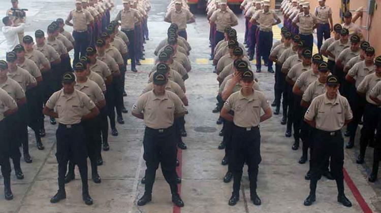 Cadetes de Bomberos inician curso de profesionalización