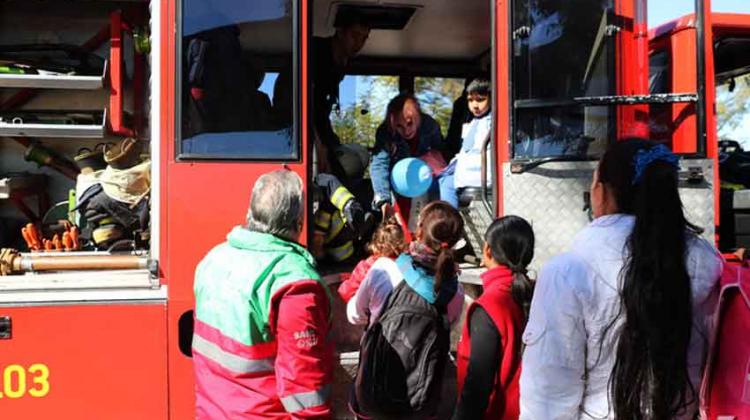 Bomberos de la Ciudad participaron de una jornada educativa