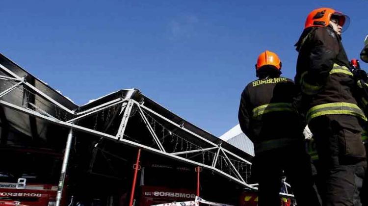 Roban cuartel de bomberos mientras luchaban contra incendio