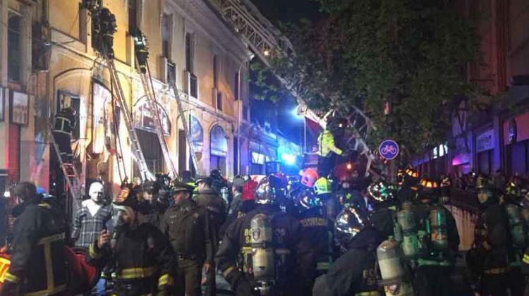 Gran incendio en el centro de Santiago