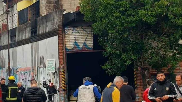 Se incendió una fábrica de zapatos en Ramos Mejía