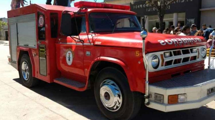 Bomberos Voluntarios de Pirovano recibió una nueva autobomba