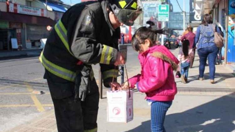 Bomberos cambia las colectas callejeras por aportes en línea