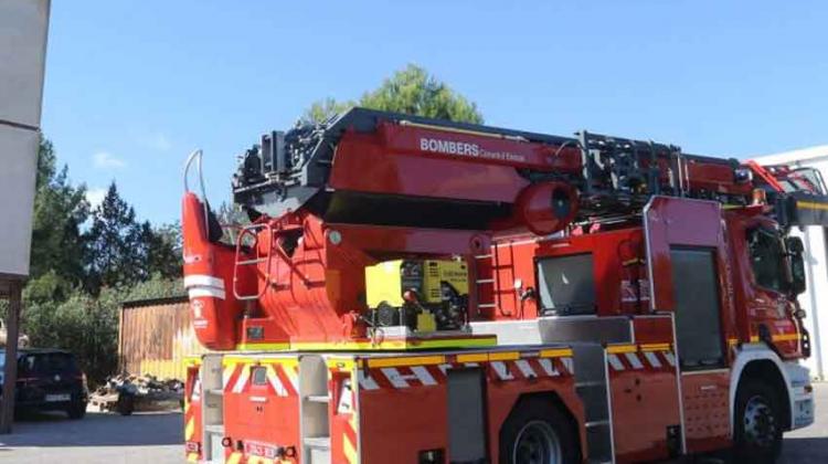Camión autoescalera articulado para los bomberos de Ibiza