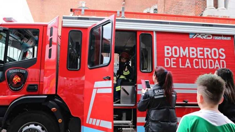 Bomberos de la Ciudad participaron de Conectados BA