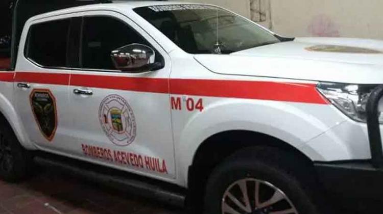 Entregan dotación a bomberos voluntarios de Acevedo