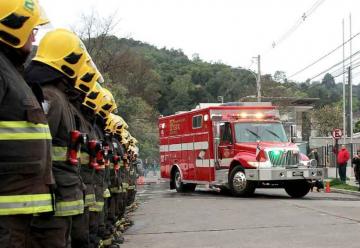 Bomberos de Temuco recibe moderno carro para emergencias químicas