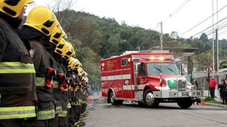 Bomberos de Temuco recibe moderno carro para emergencias químicas