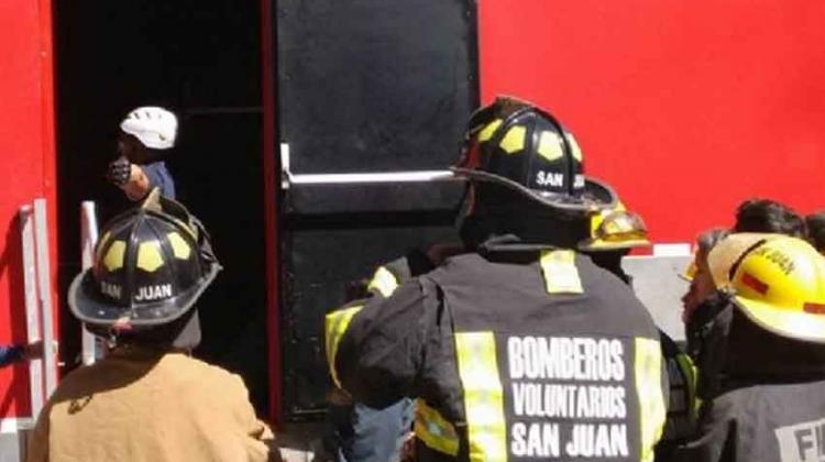 Bomberos de San Juan se capacitan en el CEMEC