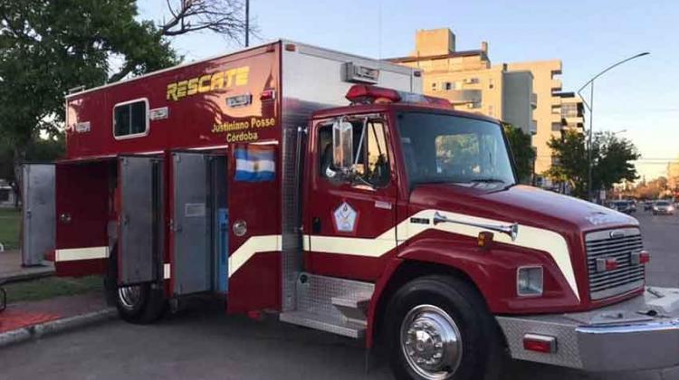 Bomberos Voluntarios de Justiniano Posse presentaron nueva unidad