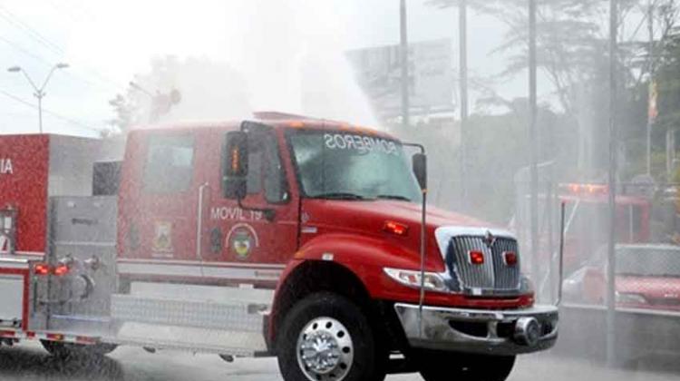 3 pueblos estrenarán nuevos y modernos carros de bomberos