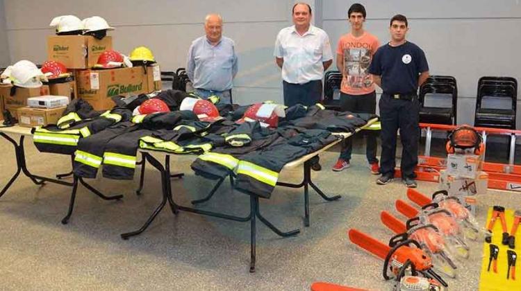 Bomberos Voluntarios de Esperanza presentaron nuevos equipos