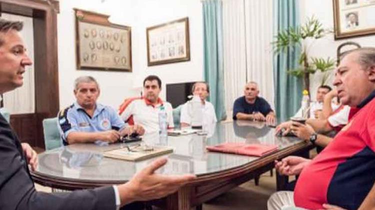 Bahl recibió a representantes de Bomberos de toda la provincia