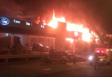 Perdidas incalculables deja incendio en sede de Corpoelec Táchira