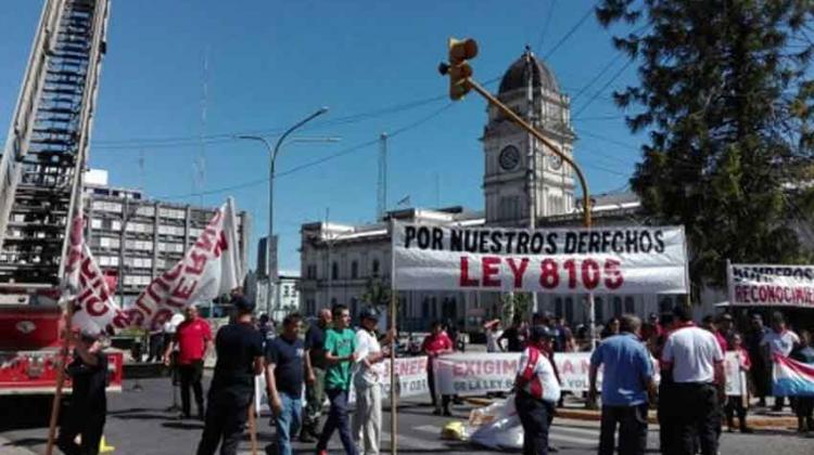 Bomberos voluntarios reclaman al Gobierno que reconozca su trabajo