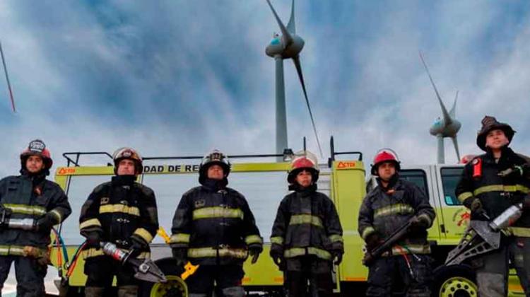 Bomberos venderán calendarios para recaudar fondos