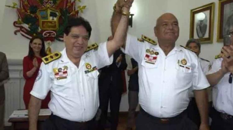 Bomberos del Perú eligieron a su comandante general