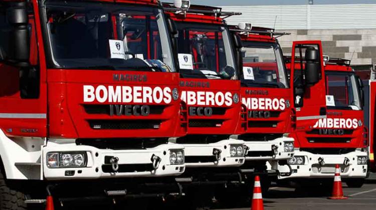 Entregan 73 nuevos carros a Bomberos de Chile