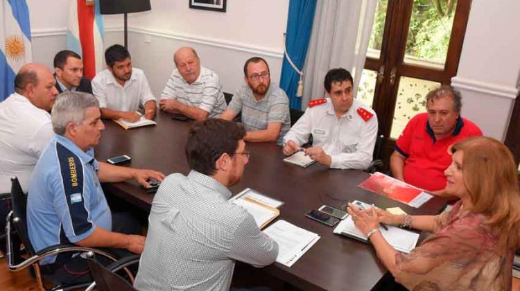 El gobierno recibió a Bomberos Voluntarios