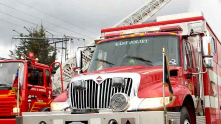 Bomberos de Temuco recibe carro especializado en materiales peligrosos
