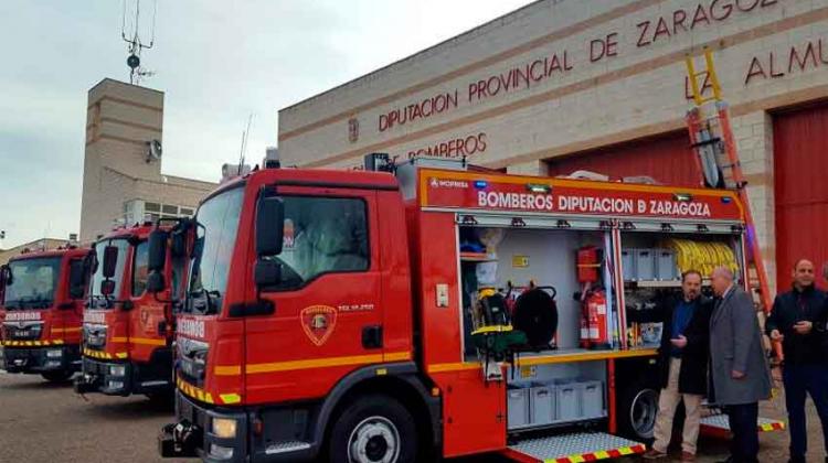 Bomberos incorporan tres nuevos camiones más pequeños y versátiles