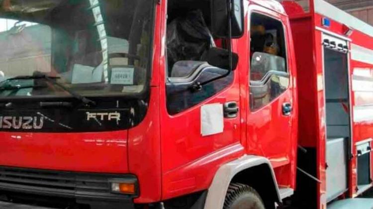 Bomberos voluntarios con nueva autobomba