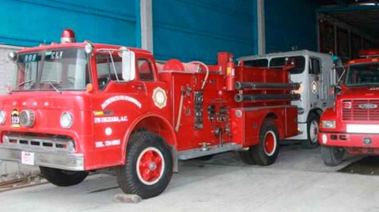 Bomberos cuenta con unidades de modelo atrasado