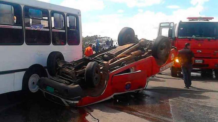 Muere capitán de bomberos de Miranda en accidente