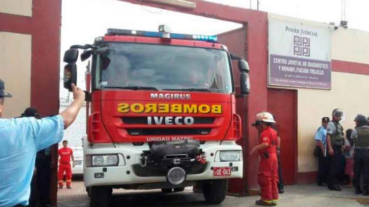 Cinco muertos en incendio en centro de reclusión juvenil de Perú