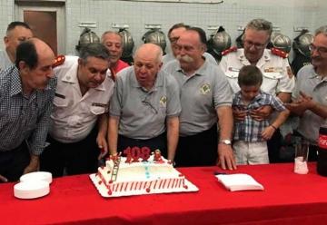 Bomberos de Lomas de Zamora celebraron sus 108 años