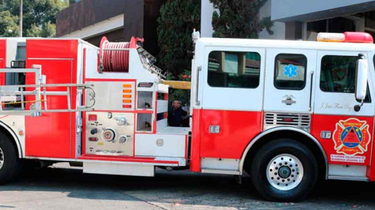 Bomberos Voluntarios de Uruapan compraron dos camiones