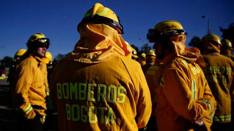 Bomberos fueron atacados a piedra mientras atendían emergencia