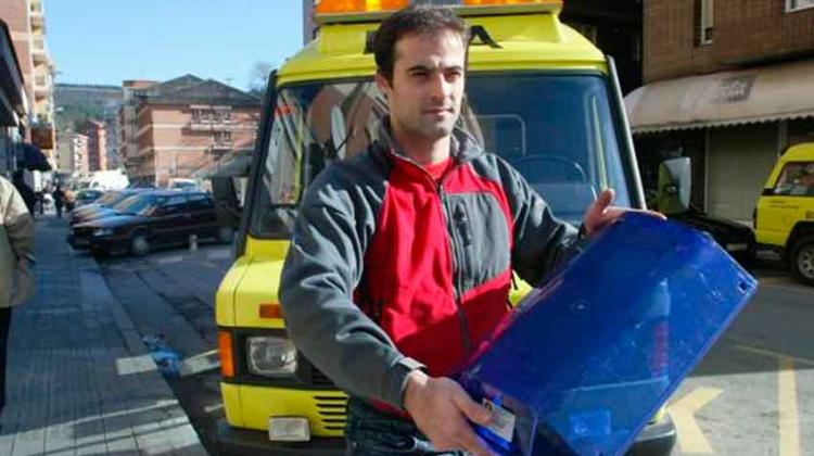 Bomberos y ambulancias llevarán las «Luces» azules y no amarillas