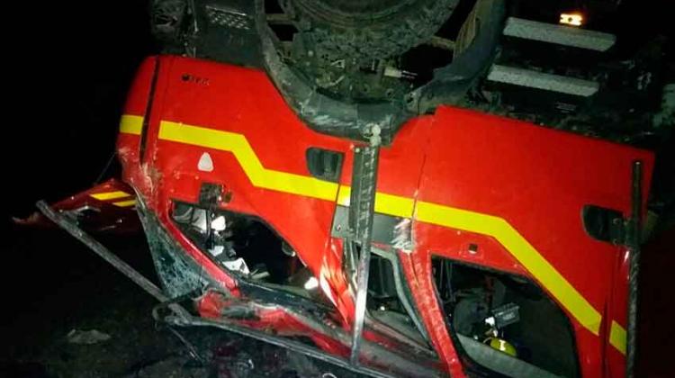 Volcamiento de carro de Bomberos dejó seis lesionados Volcamiento de carro de Bomberos en Contao dejó seis lesionados