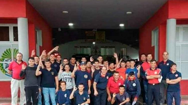 Capacitación para bomberos voluntarios en Rescate acuático