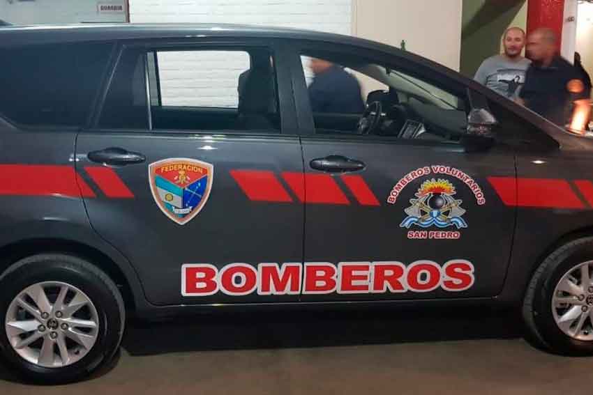 Bomberos Voluntarios de San Pedro presentaron de unidad de traslado