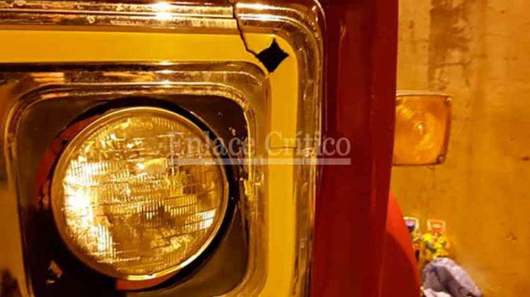 Vándalos apedrearon un camión de Bomberos Voluntarios de Zárate