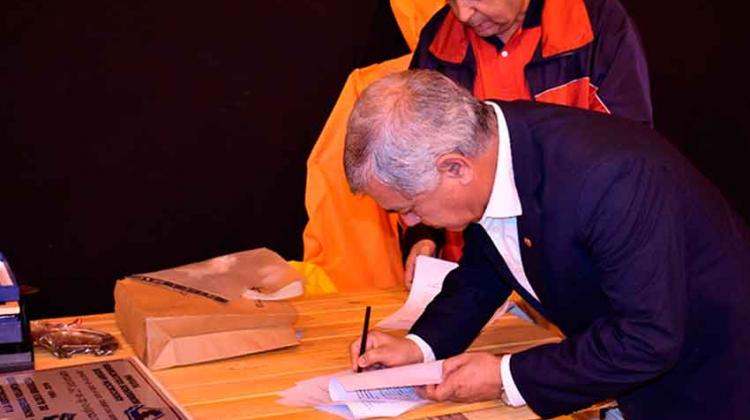 Firma de convenio entre Bomberos Voluntarios y Defensa Civil