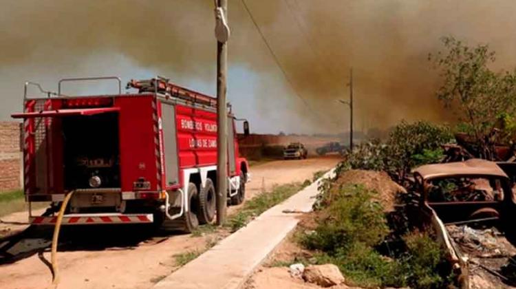 Incendio en predio de la Fuerza Aérea en Merlo