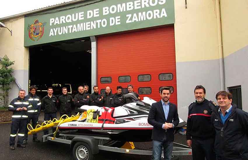 Moto de agua Bomberos