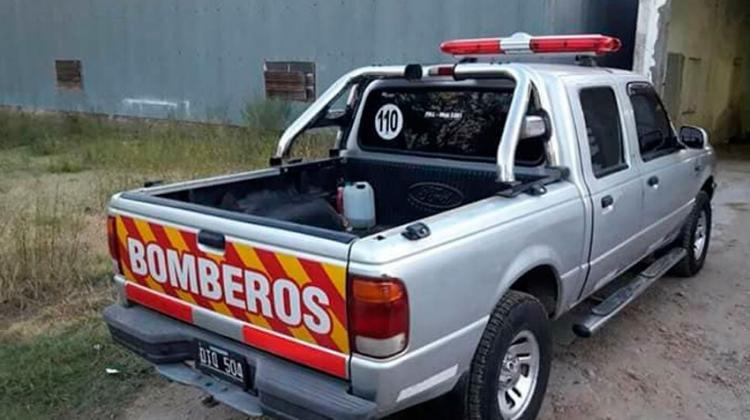 Bomberos Voluntarios de Serodino recibieron su segunda unidad