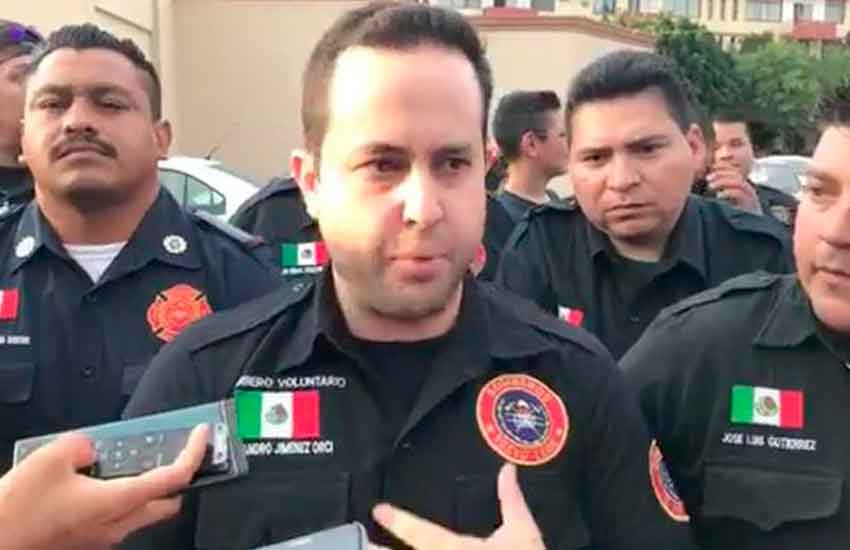 Bomberos de Nuevo León protestan y piden transparencia
