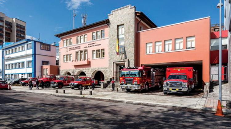 Bomberos Quito cumple 74 años de fundación institucional