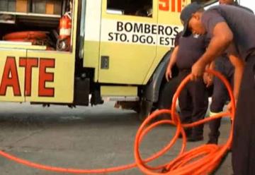 Bomberos trabajan en medio de precariedades en República Dominicana